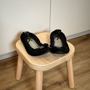 Black Women's Ballet Flats